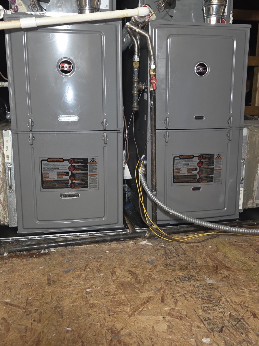 Twin gas furnaces installed by Hixon for a Suwanee-area home